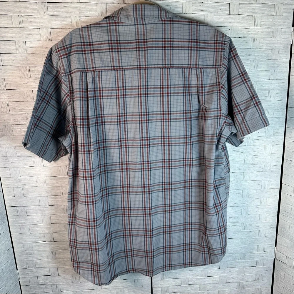 The North Face hommes plaid button-down snap closure short sleeve shirt